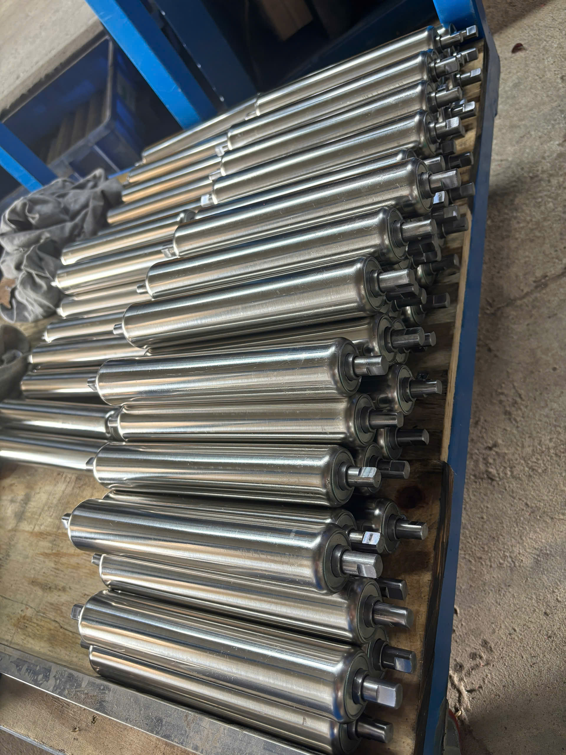 Con lăn inox công nghiệp