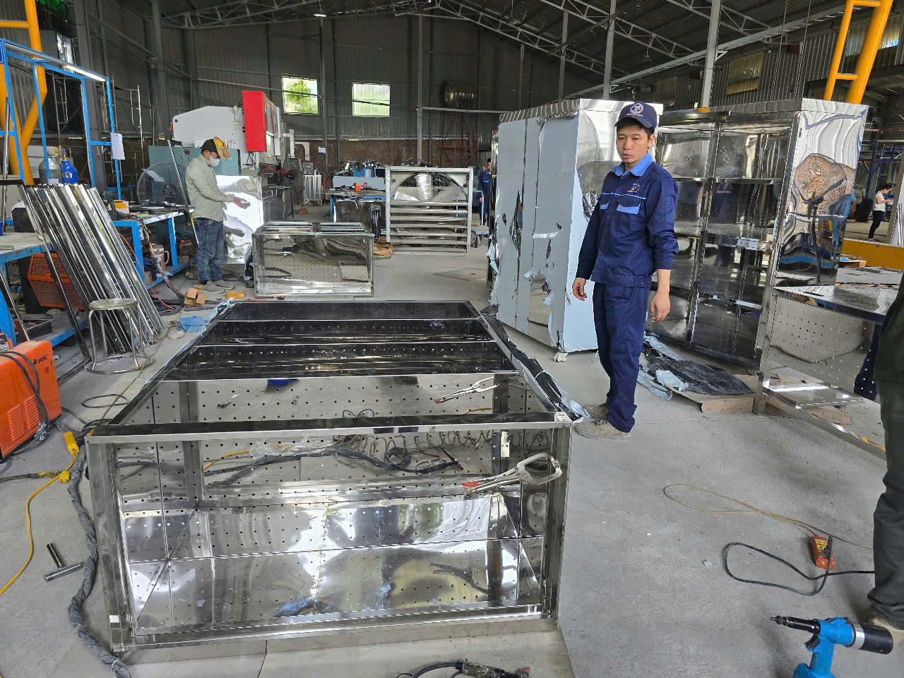 Năng Lực Sản Xuất Inox Công Nghiệp Của Tâm Phát Holding