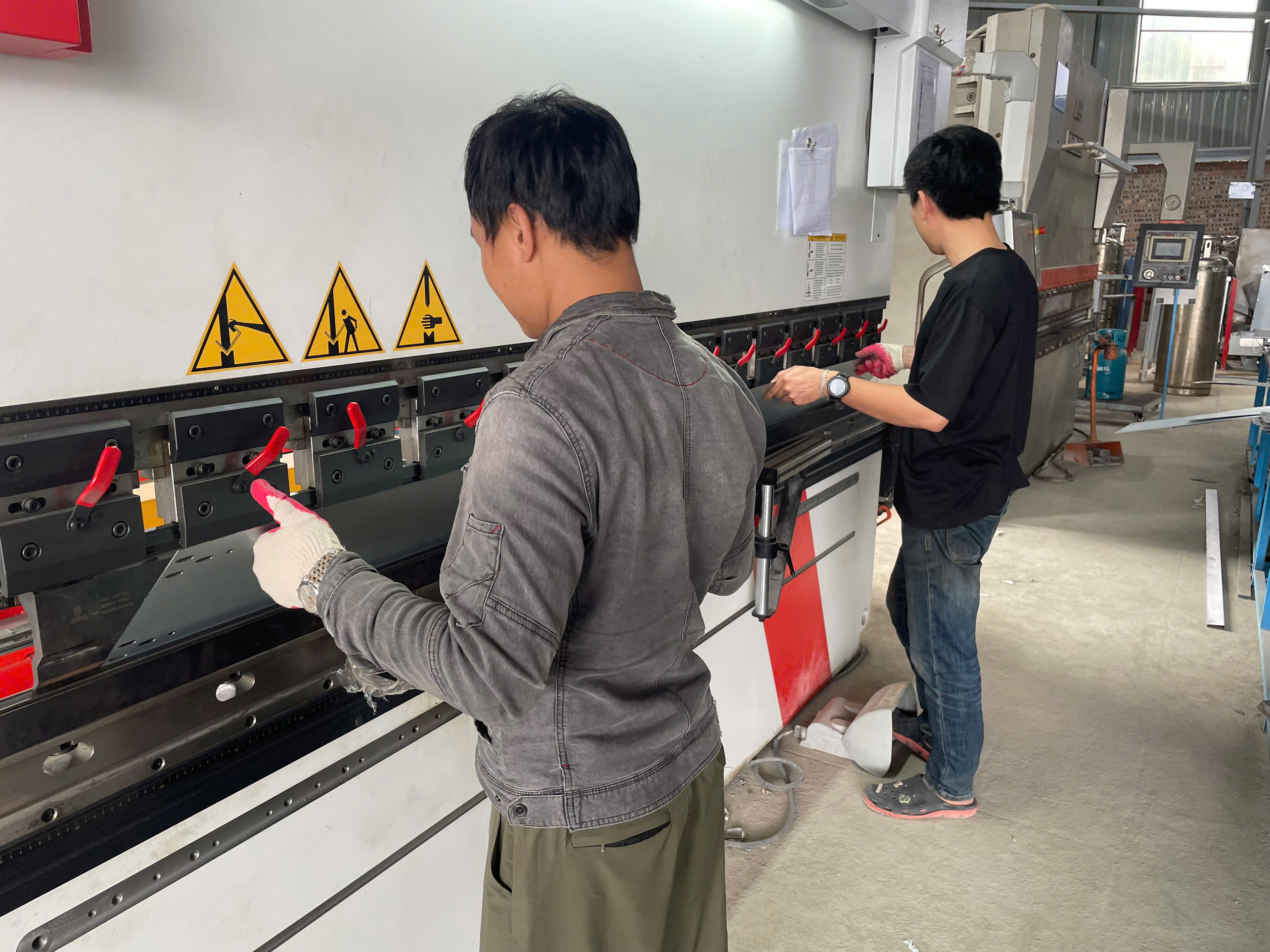 Năng Lực Sản Xuất Inox Công Nghiệp Của Tâm Phát Holding