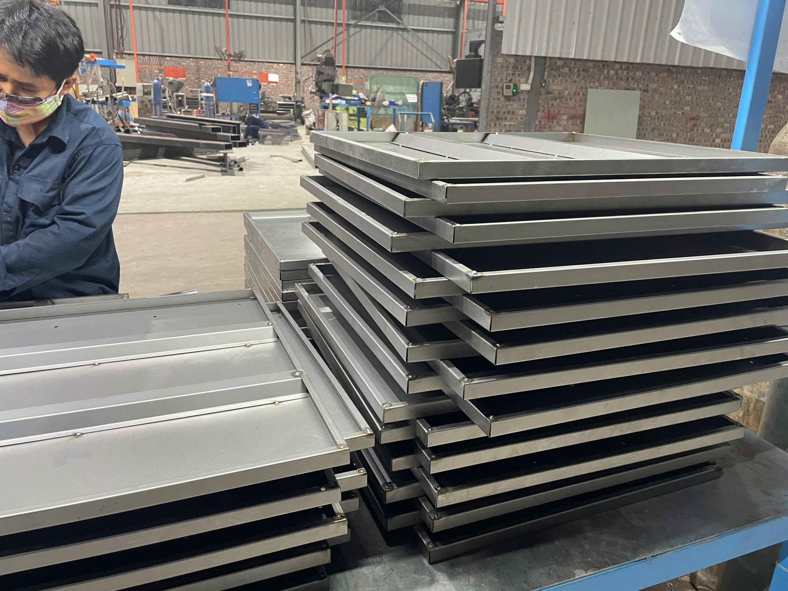 Gia công trực tiếp tại xưởng