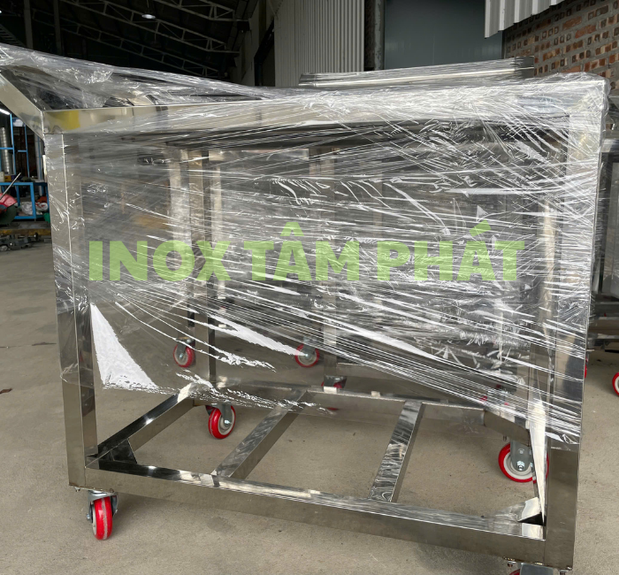 So sánh xe đẩy Inox 304 và Thép sơn tĩnh điện?