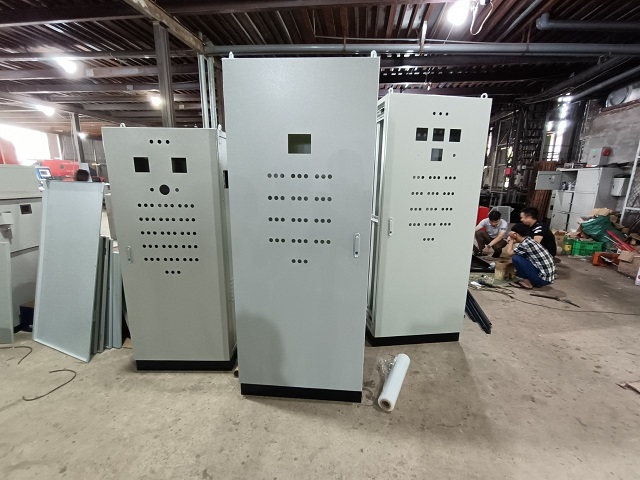 Quy Trình Sản Xuất Vỏ Tủ Điện Đứng Chuyên Nghiệp Tại Tâm Phát Holding