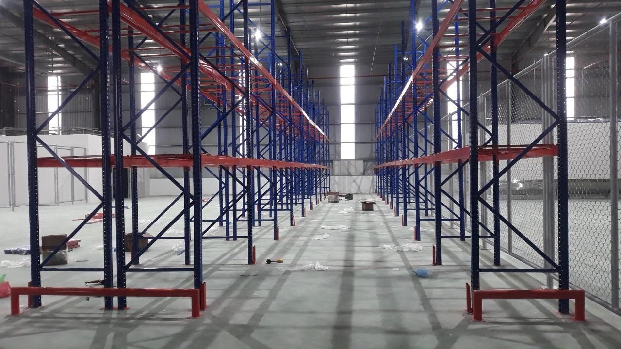 Giá Kệ Công Nghiệp Cho Kho Bãi