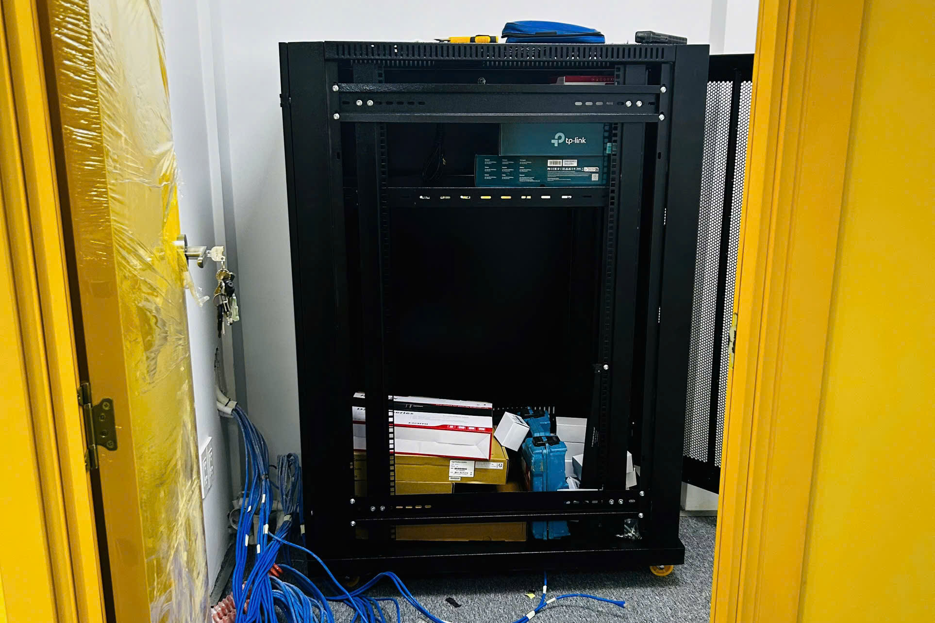 Phân Biệt C-Rack, Open Rack