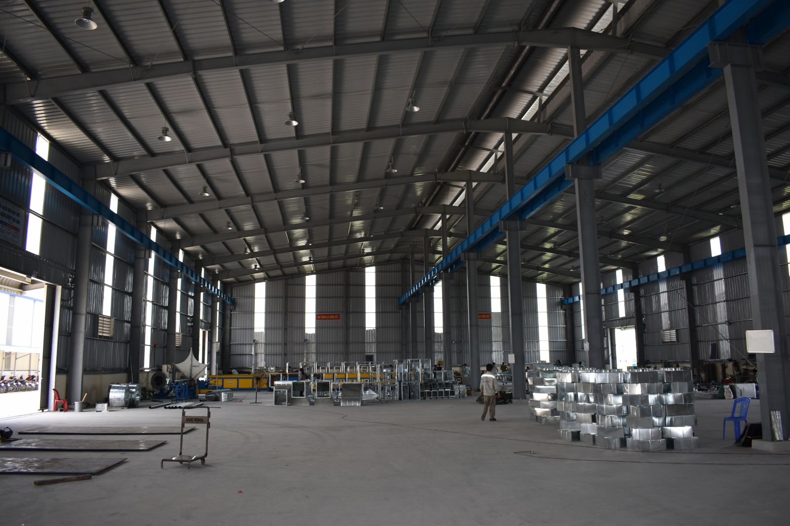 Ứng Dụng Máng Cáp Trong Nhà Xưởng