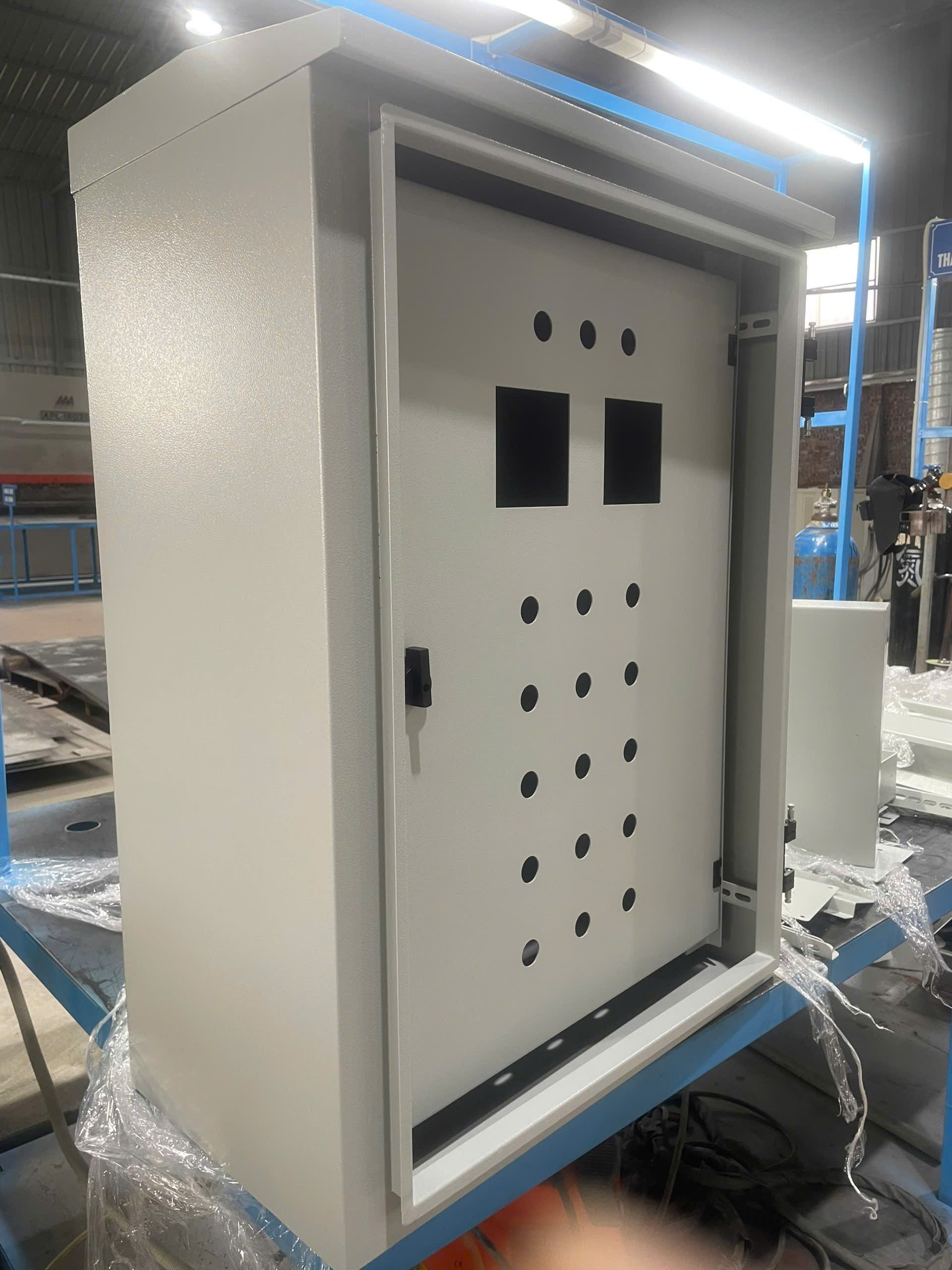 Tủ Điện Là Gì? Phân Loại Và Ứng Dụng Thực Tế