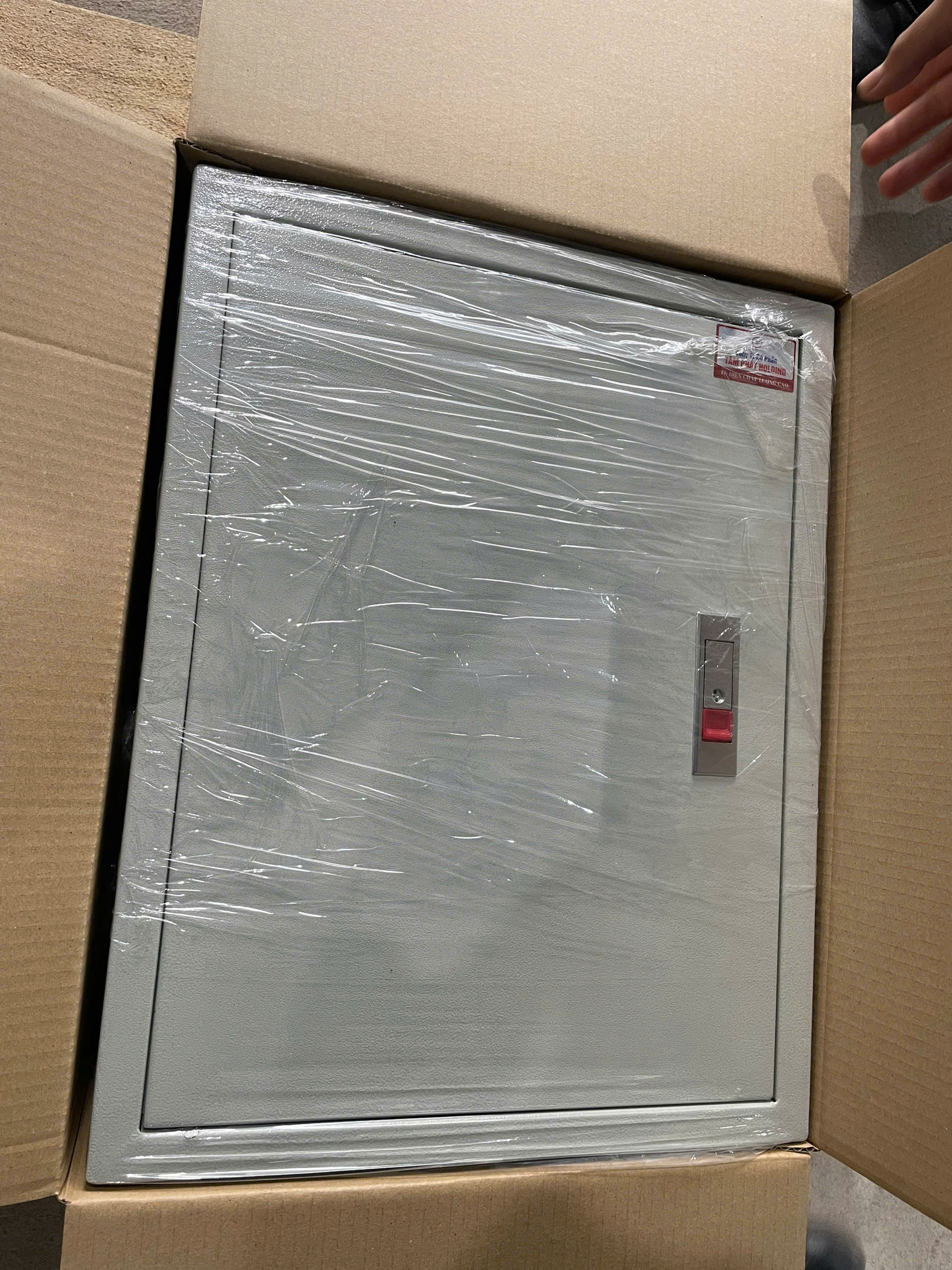 Vỏ Tủ Điện Đứng Trong Nhà