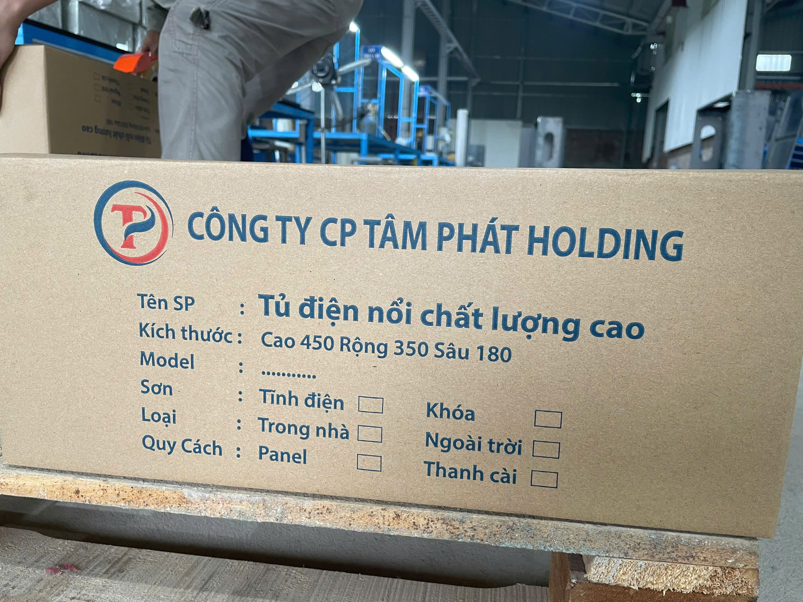 Tủ điện trọng nhà